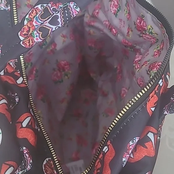 Betsey Johnson Halloween Tote NWT - Picture 4 of 4